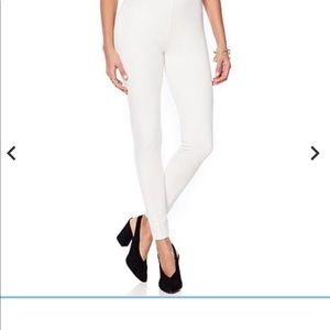 NWT Vince Camuto vanilla ponte pants